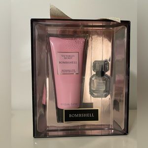 BNIB - Victoria’s Secret Bombshell Gift Set